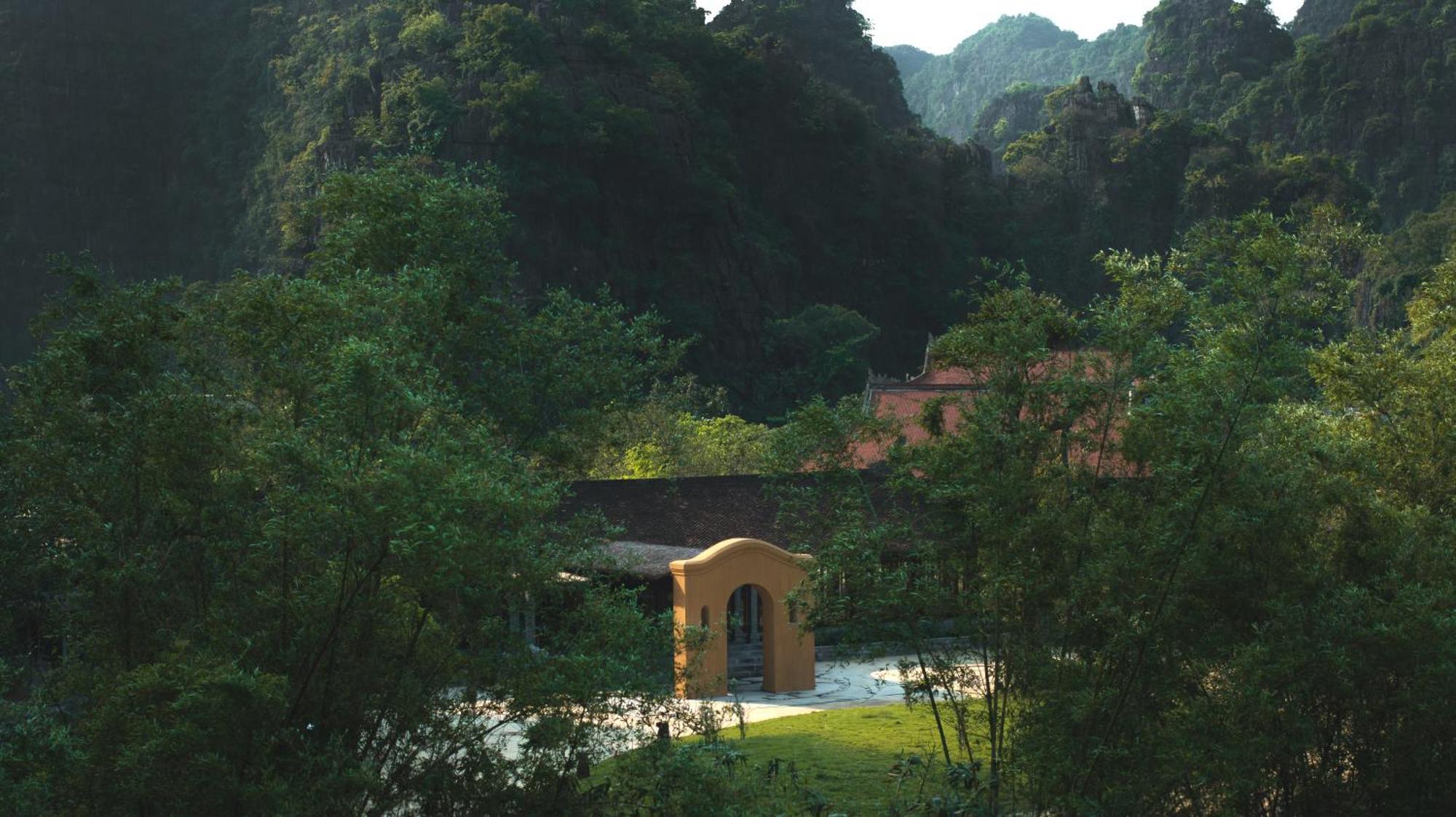ホテル Jiva Hoa Lu Retreat ニンビン エクステリア 写真
